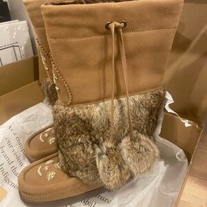 New manitoba mukluks snowy owl